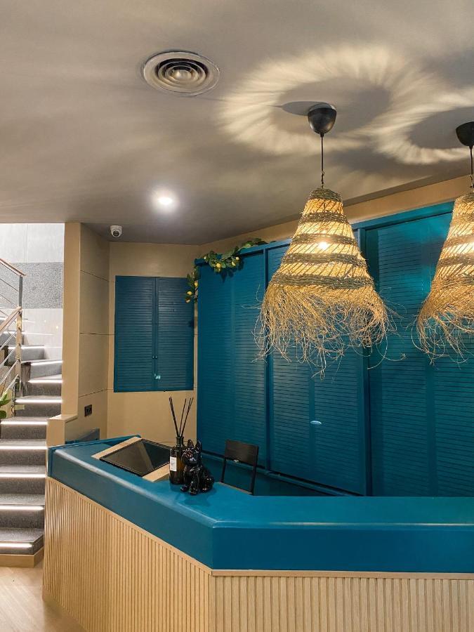 The Pod Suite Hostel Blasco บาเลนเซีย ภายนอก รูปภาพ