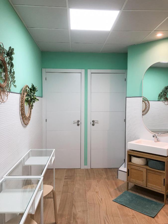 The Pod Suite Hostel Blasco บาเลนเซีย ภายนอก รูปภาพ
