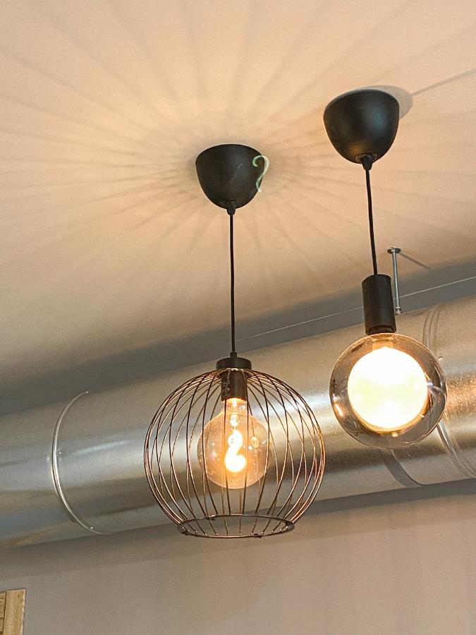 The Pod Suite Hostel Blasco บาเลนเซีย ภายนอก รูปภาพ