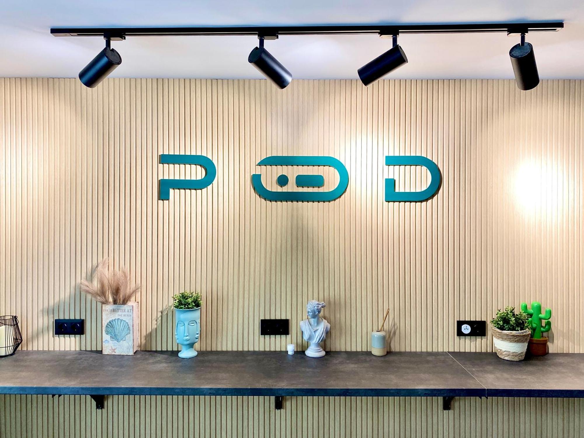 The Pod Suite Hostel Blasco บาเลนเซีย ภายนอก รูปภาพ