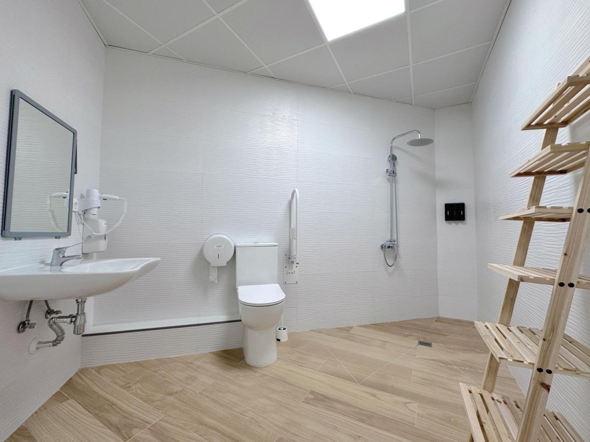 The Pod Suite Hostel Blasco บาเลนเซีย ภายนอก รูปภาพ