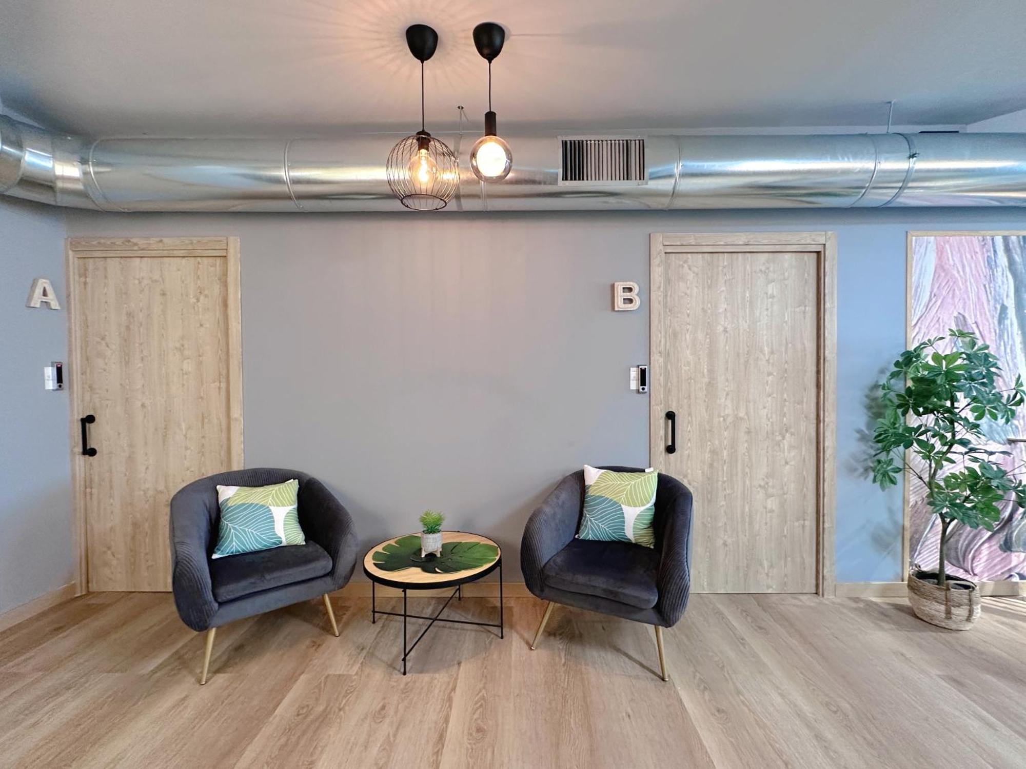 The Pod Suite Hostel Blasco บาเลนเซีย ภายนอก รูปภาพ